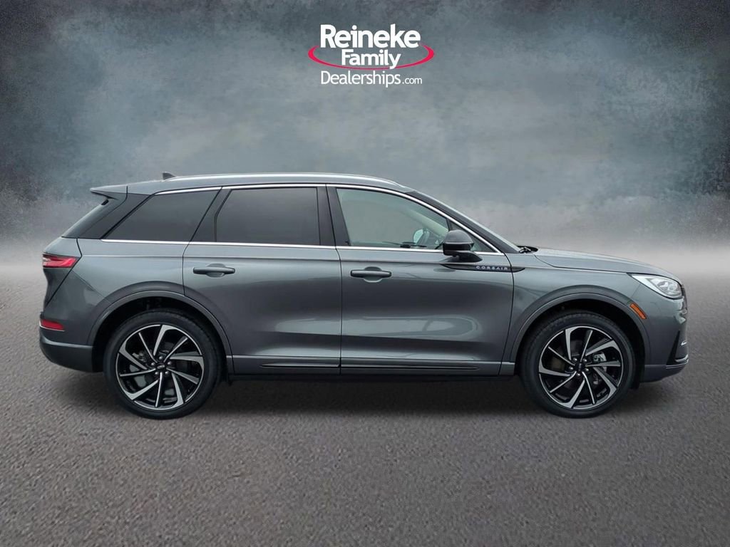 Used 2024 Lincoln Corsair Grand Touring w/ Equipment Group 301A AWD/4WD image 4