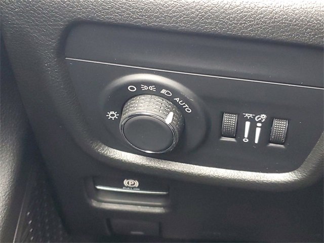 New 2025 Jeep Grand Cherokee L Altitude image 21