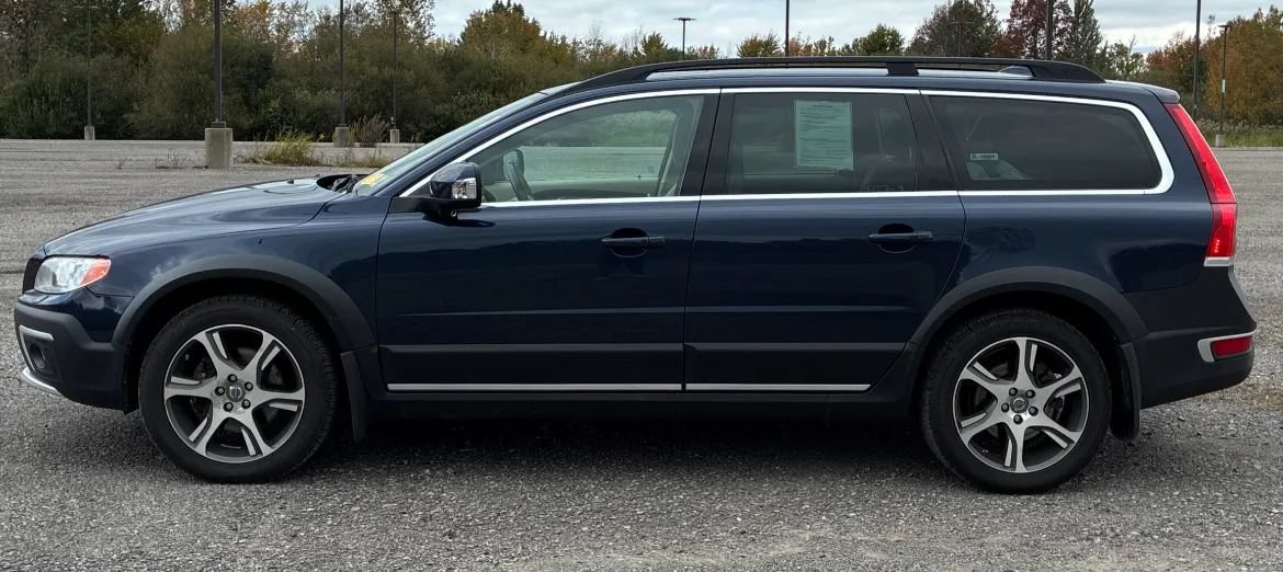 Used 2015 Volvo XC70 T6 Platinum AWD/4WD image 2