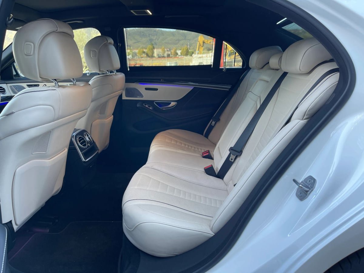 Used 2019 Mercedes-Benz S 560 Sedan image 28