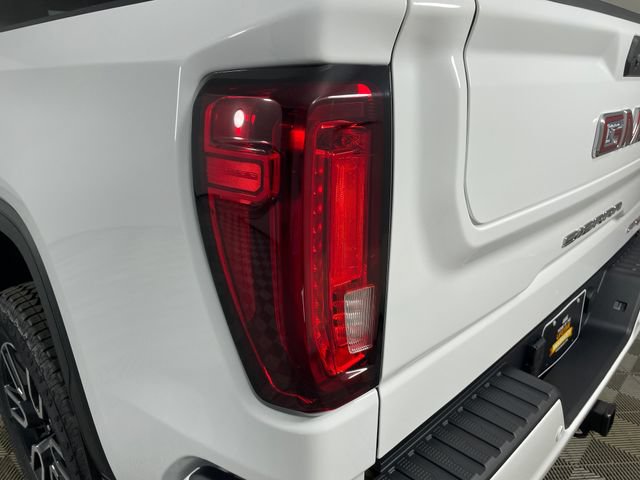 New 2026 GMC Sierra 1500 AT4 w/ AT4 Premium Package AWD/4WD image 17
