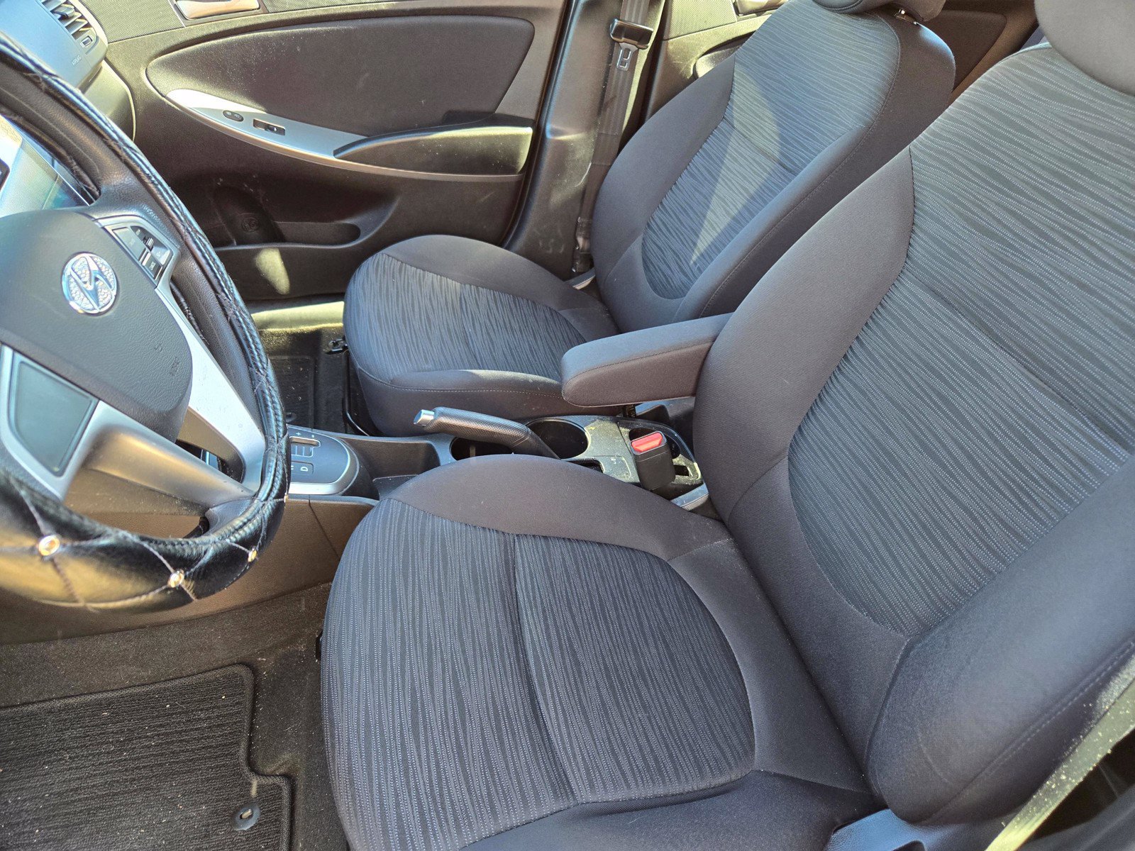 Used 2016 Hyundai Accent SE FWD image 12