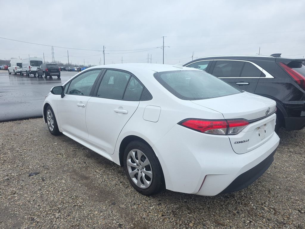 Used 2024 Toyota Corolla LE image 8