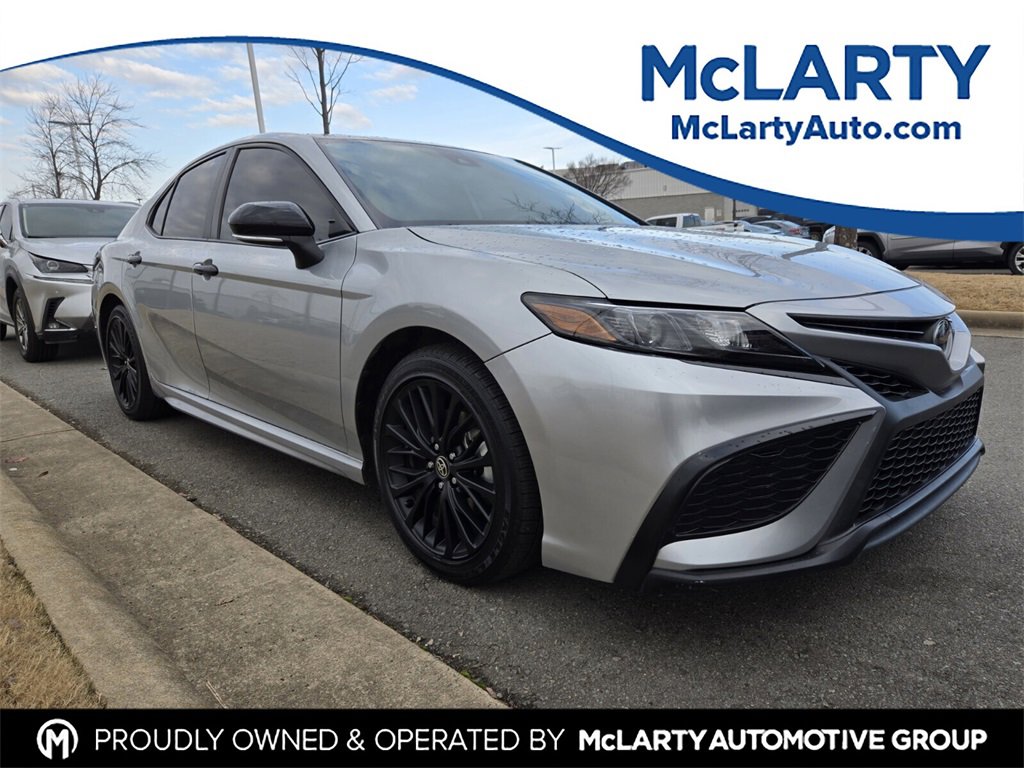 Used 2022 Toyota Camry SE
