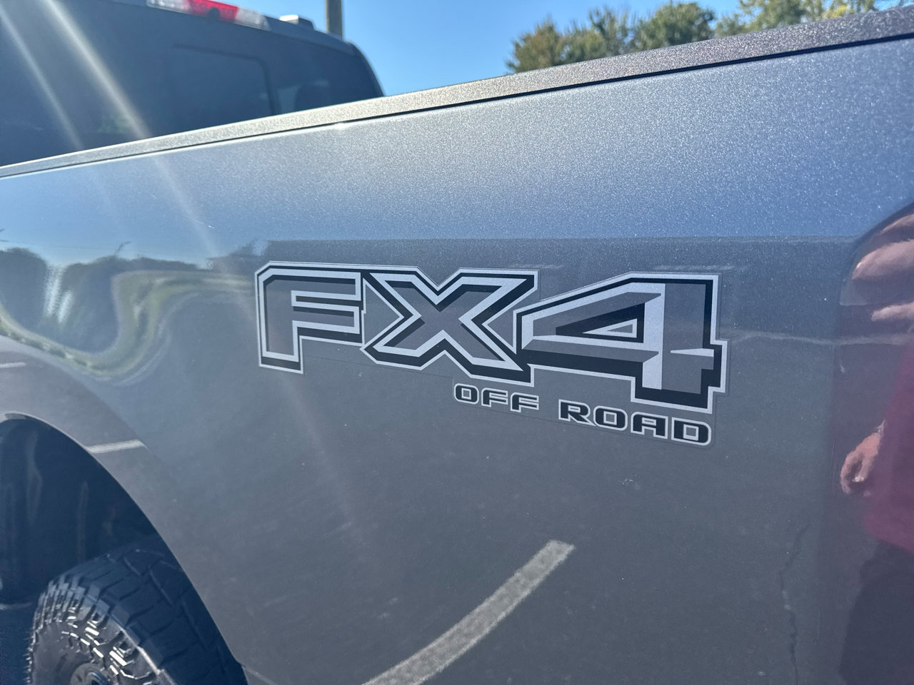 Used 2023 Ford F250 Lariat w/ Black Appearance Package image 28