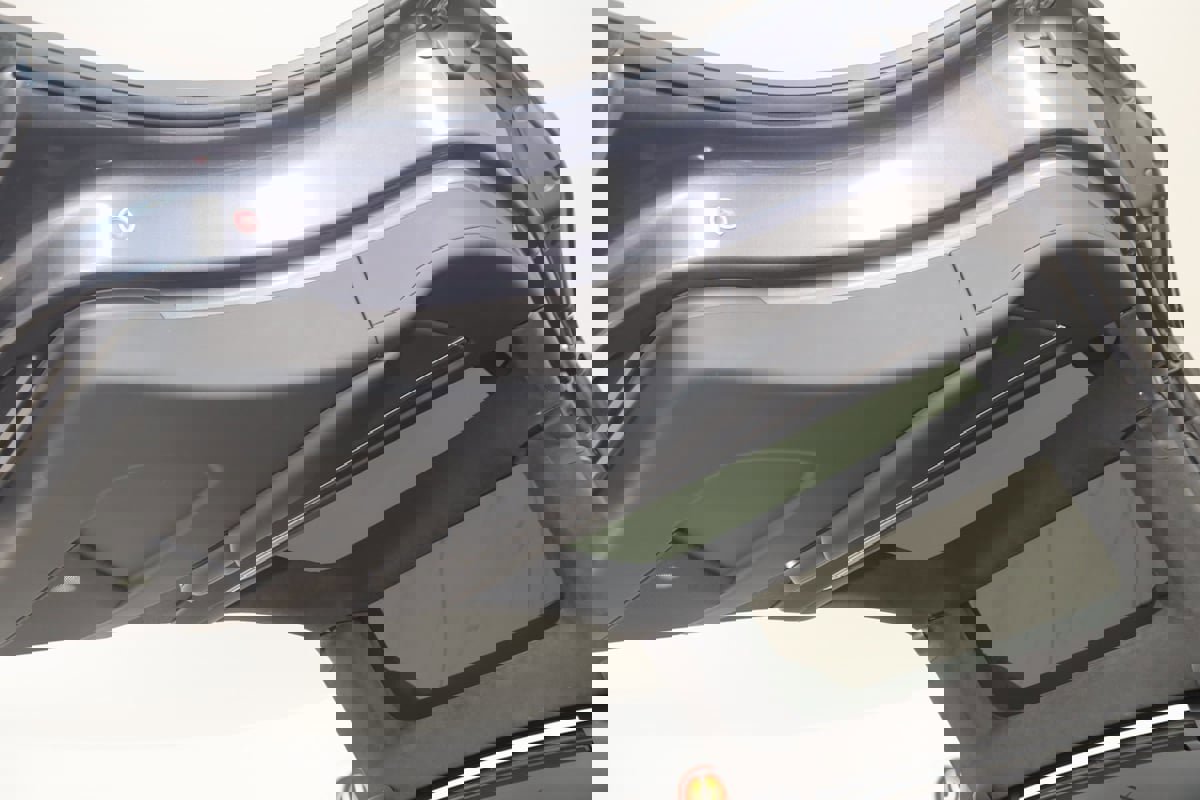 Used 2022 Tesla Model X image 59