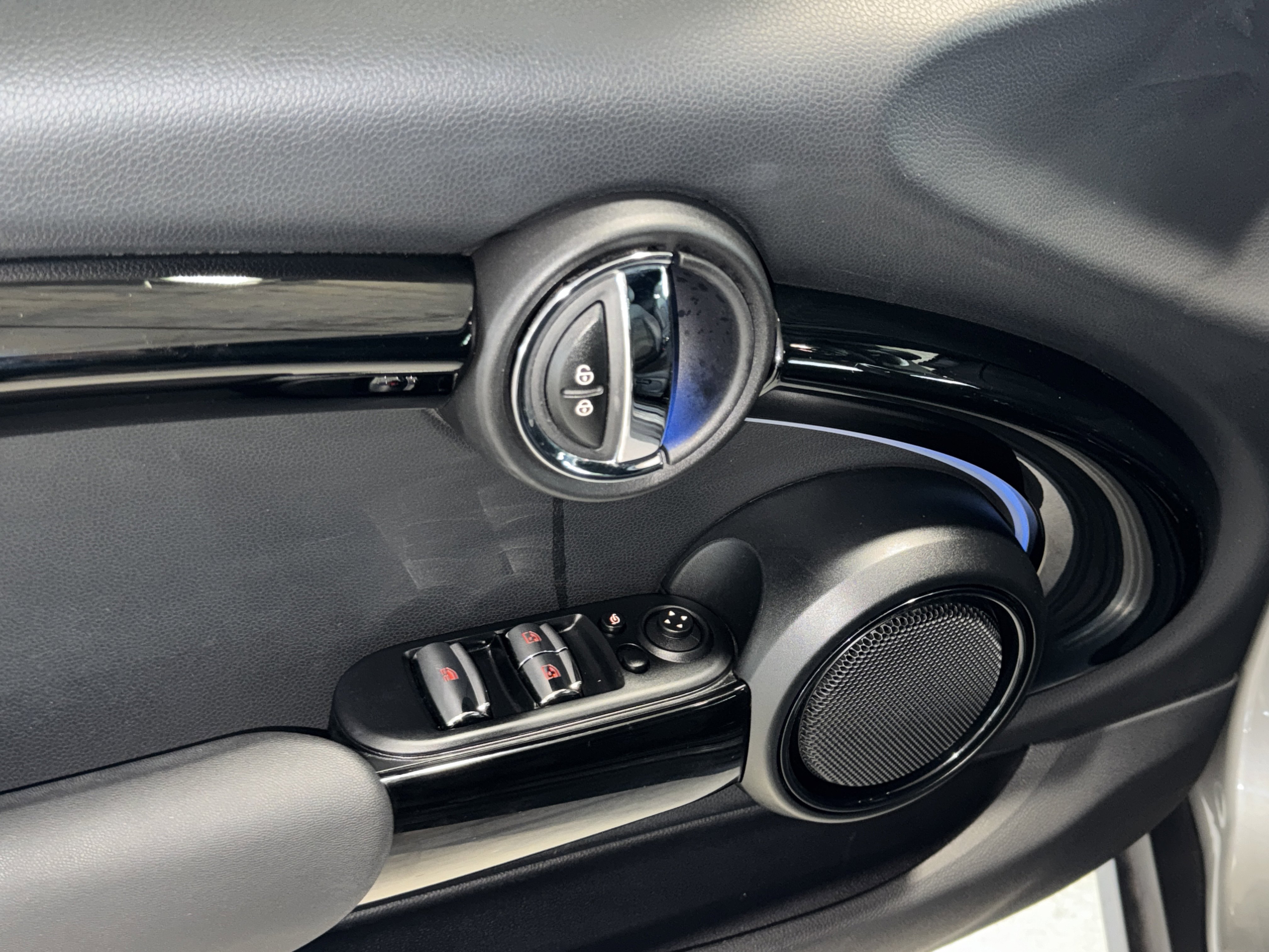 Used 2023 MINI Cooper Convertible FWD image 17