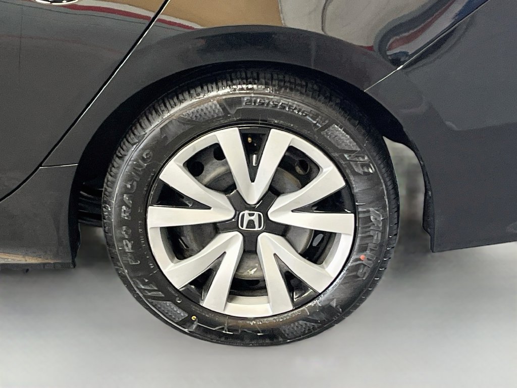 Used 2025 Honda Civic LX image 29