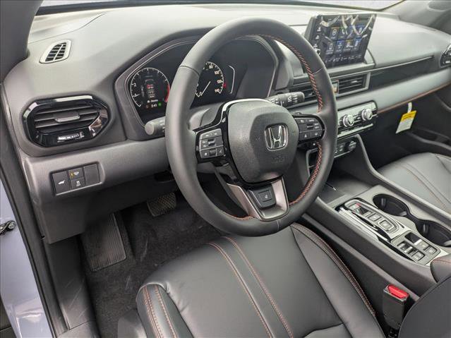 New 2025 Honda Pilot TrailSport image 3