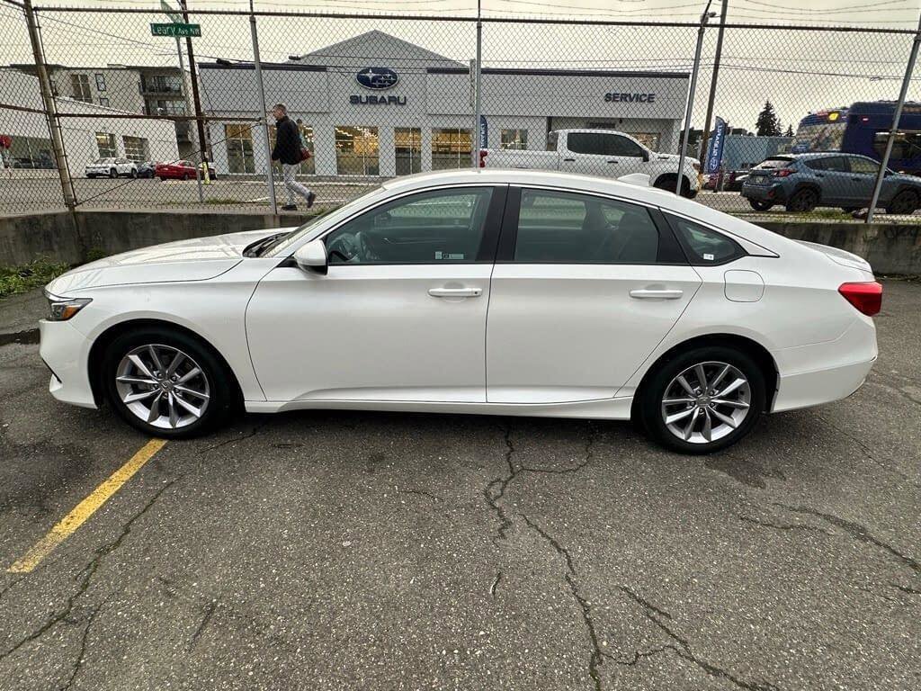 Used 2021 Honda Accord LX image 4