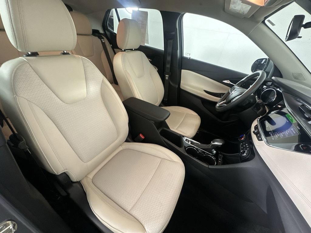 Used 2023 Buick Encore GX Preferred w/ Cold Weather Comfort Package FWD image 28