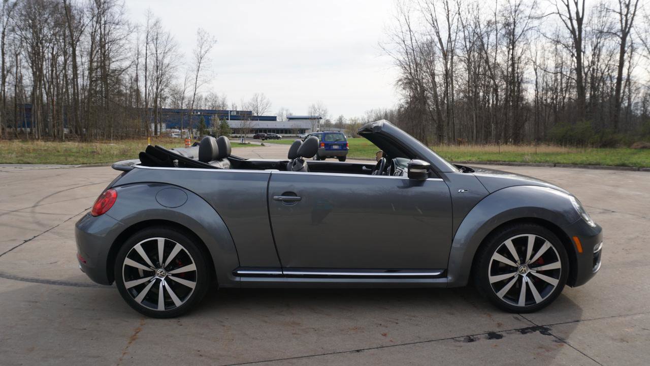 Used 2014 Volkswagen Beetle R-Line image 6