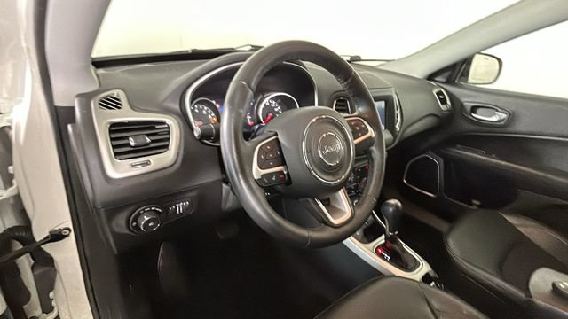 Used 2019 Jeep Compass Latitude w/ Popular Equipment Group AWD/4WD image 13