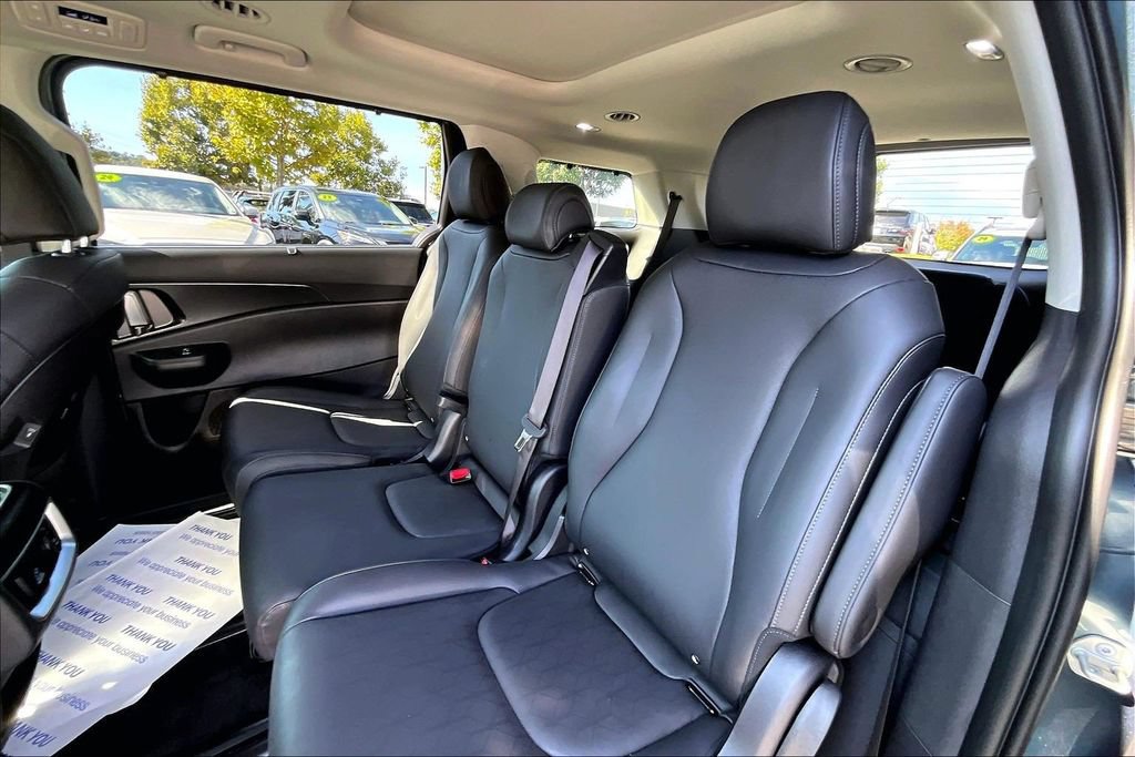 Certified 2026 Kia Carnival SX w/ SX Dark Edition Package FWD image 15