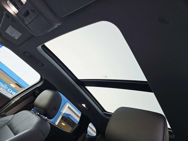 Used 2021 Chevrolet Blazer LT w/ Sound & Technology Package AWD/4WD image 6