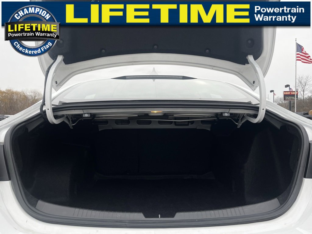 Used 2023 Chevrolet Malibu LT image 11