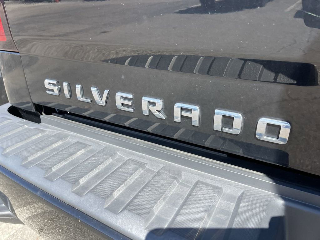 Used 2017 Chevrolet Silverado 1500 LT w/ All Star Edition image 7
