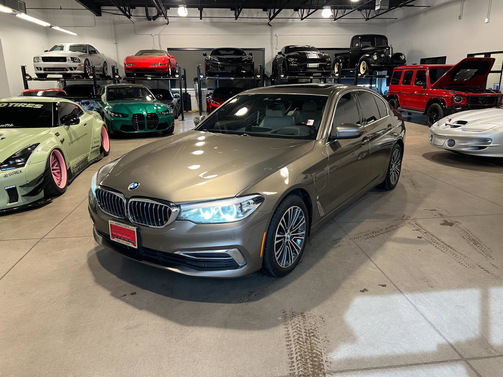 Used 2019 BMW 530e xDrive 530e xDrive iPerformance w/ Premium Package image 7