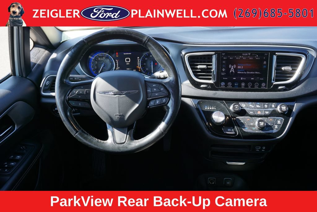 Used 2020 Chrysler Pacifica Touring w/ Advanced Safetytec Group FWD image 16