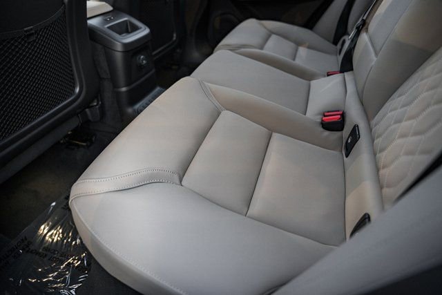 New 2026 Volvo XC60 T8 Plus w/ Protection Package Premier image 31