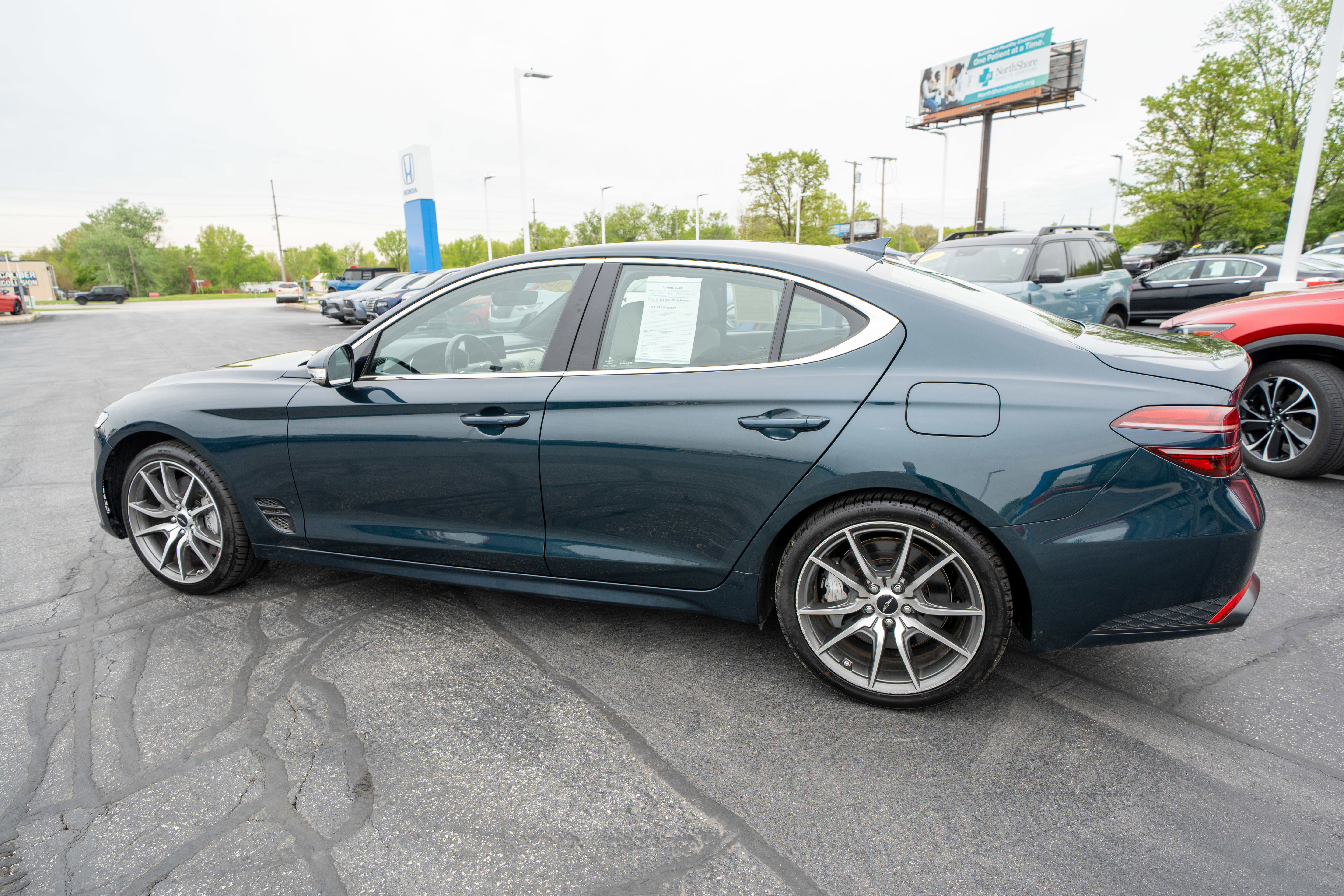 Used 2025 Genesis G70 2.5T RWD image 4