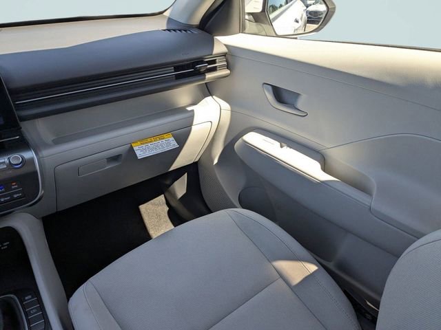 Used 2024 Hyundai Kona SEL image 16