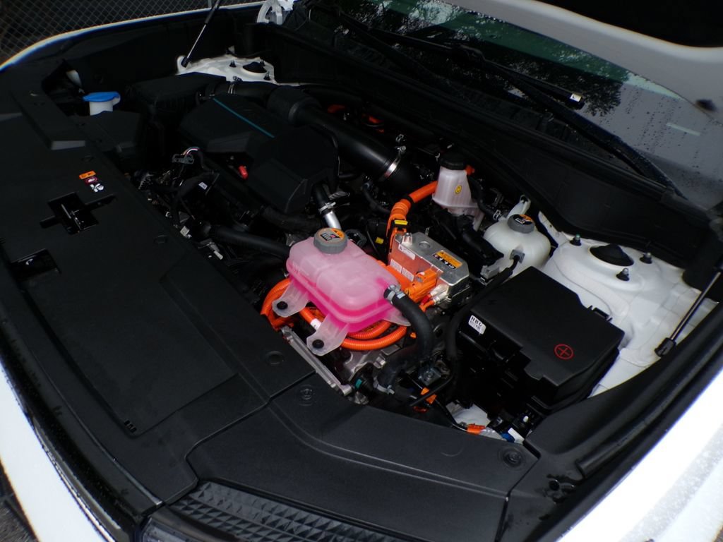 Certified 2024 Hyundai Santa Fe SEL FWD image 34