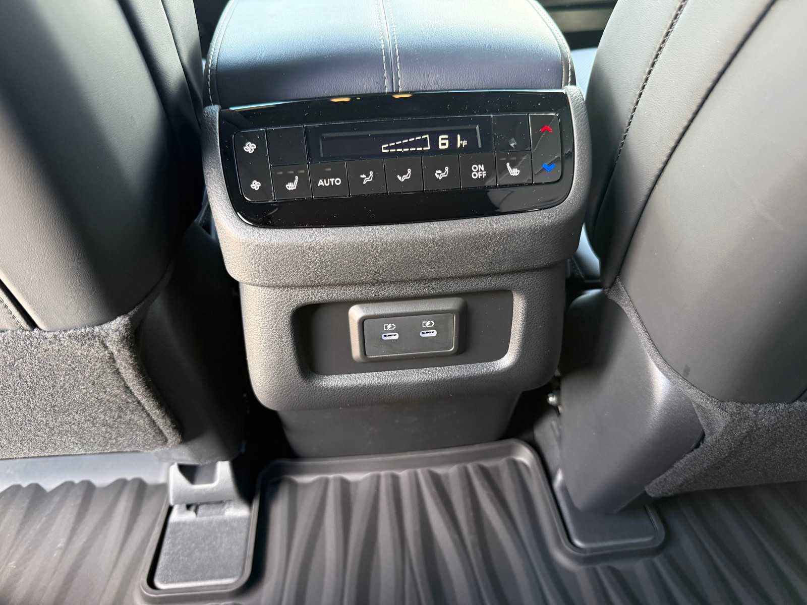 New 2026 INFINITI QX60 Luxe w/ Dark Cargo Package image 25