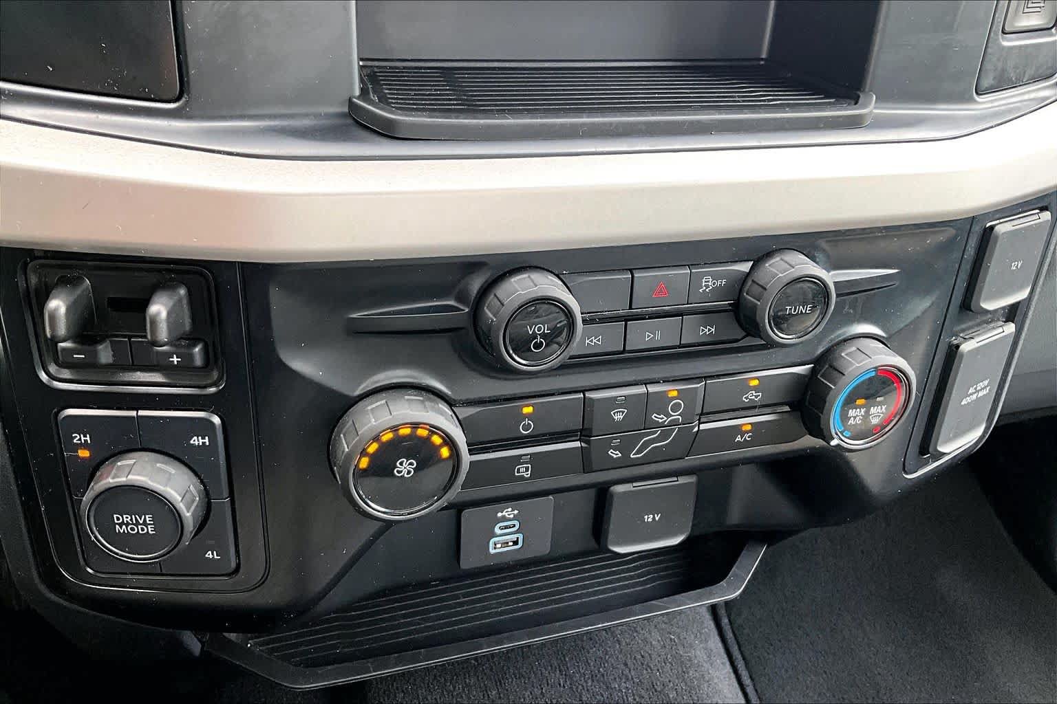 Used 2025 Ford F250 XLT AWD/4WD image 33