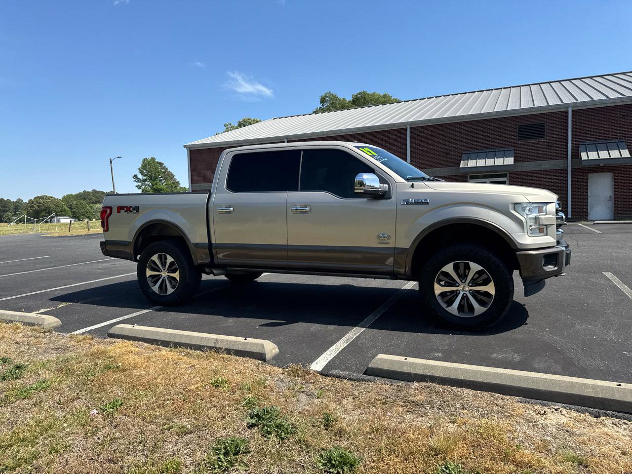 Used 2017 Ford F150 King Ranch w/ Equipment Group 601A Luxury AWD/4WD image 3