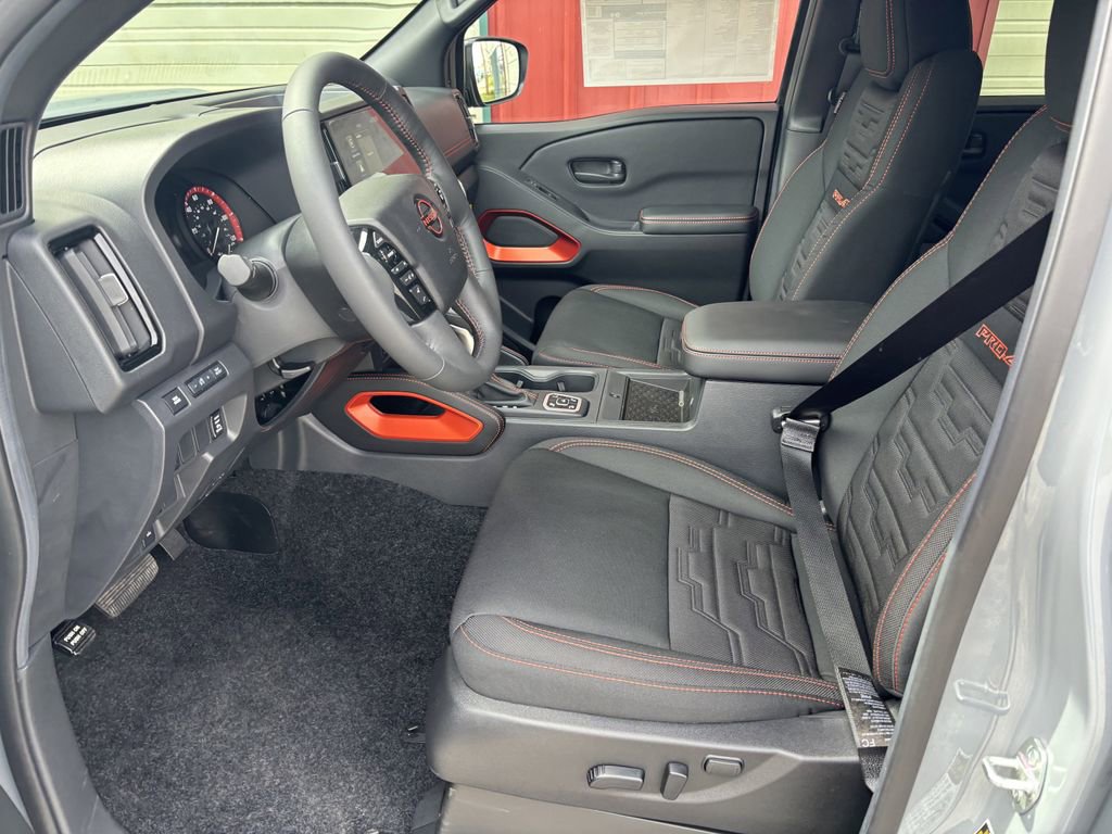 New 2026 Nissan Frontier PRO-4X w/ Pro-4x Convenience Package AWD/4WD image 10