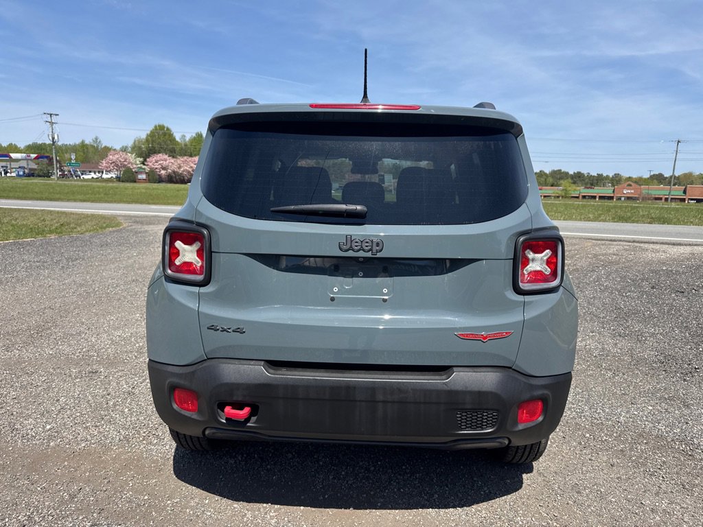 Used 2015 Jeep Renegade Trailhawk w/ Safety & Security Group I image 7