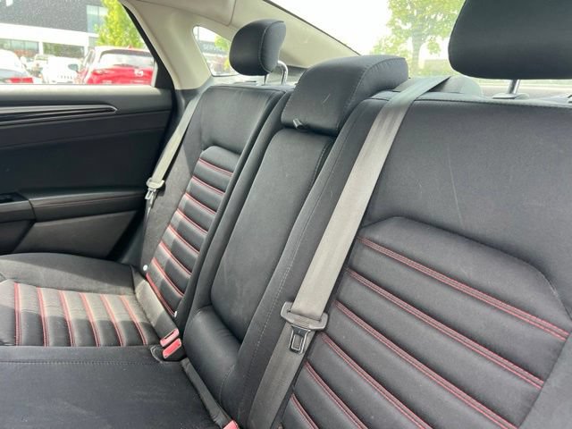 Used 2016 Ford Fusion SE FWD image 27