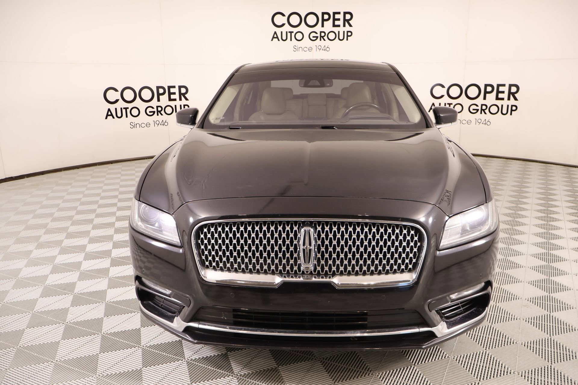 Used 2019 Lincoln Continental Reserve FWD image 9