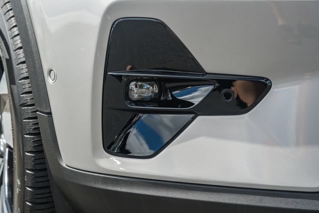 Certified 2023 Volvo XC40 B5 Ultimate w/ Protection Package Premier AWD/4WD image 16