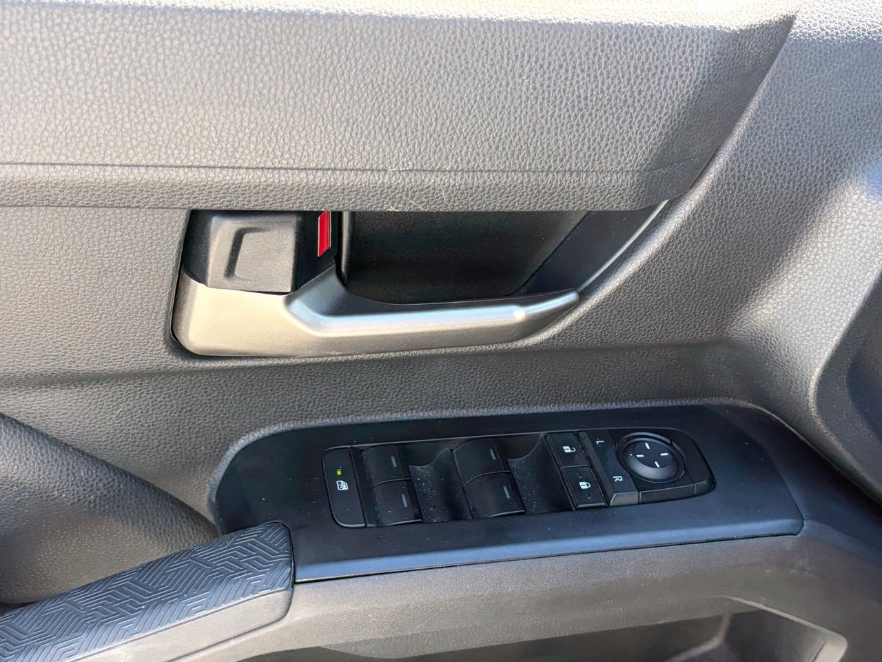Used 2024 Toyota Tacoma TRD Sport RWD image 6