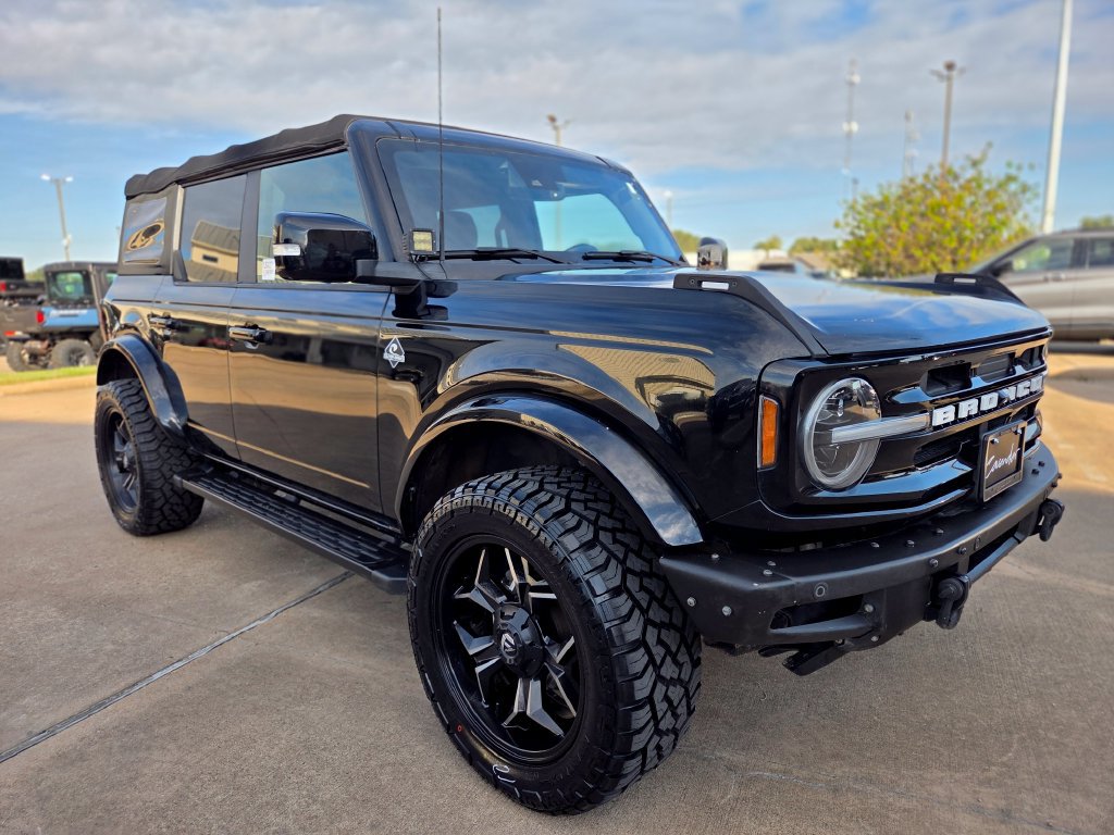 Used 2021 Ford Bronco Outer Banks AWD/4WD image 3