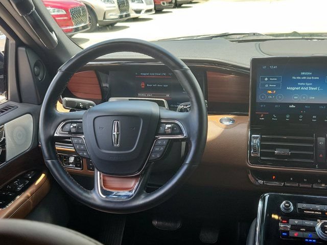 Certified 2023 Lincoln Navigator Reserve AWD/4WD image 20