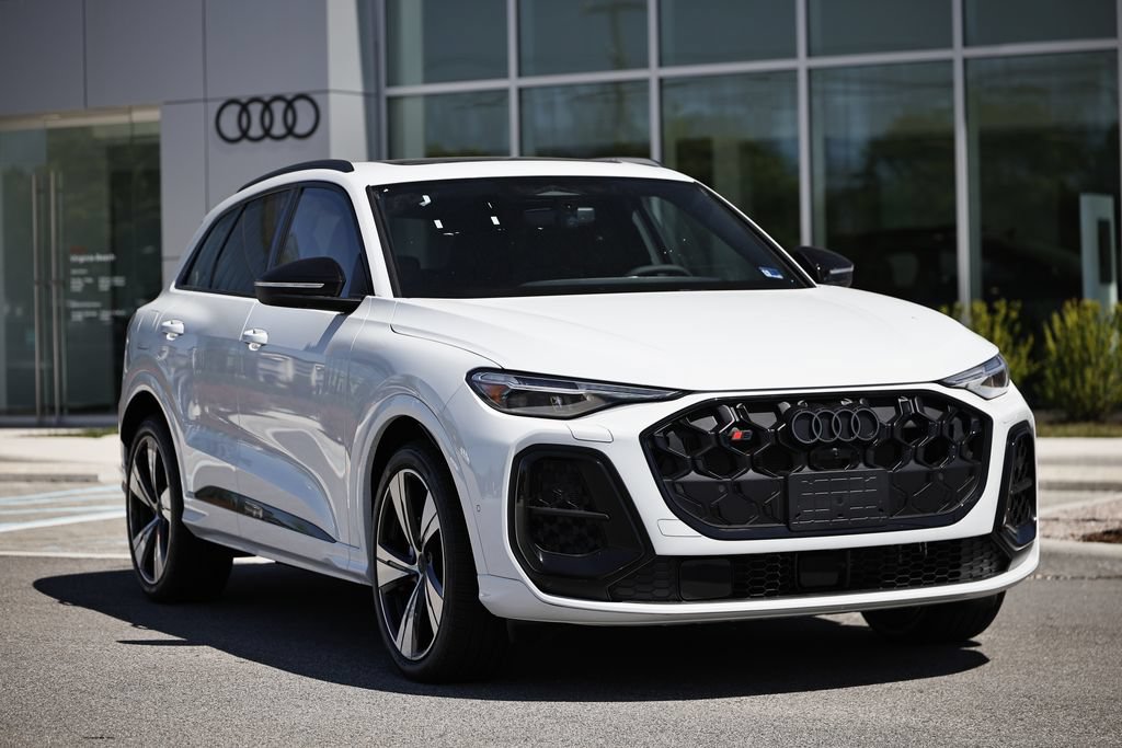 New 2026 Audi SQ5 Premium Plus AWD/4WD image 2