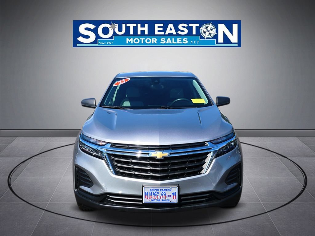 Used 2023 Chevrolet Equinox LS w/ LPO, Floor Liner Package AWD/4WD image 3