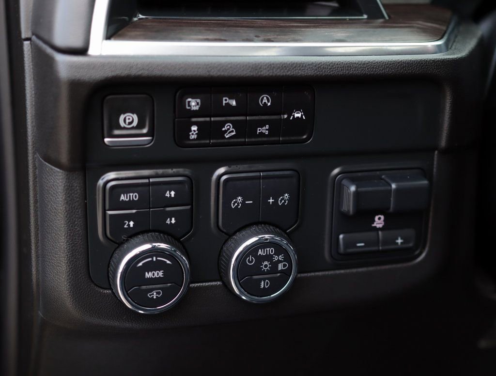 Used 2025 Chevrolet Tahoe Z71 w/ Z71 Off-Road Package image 10