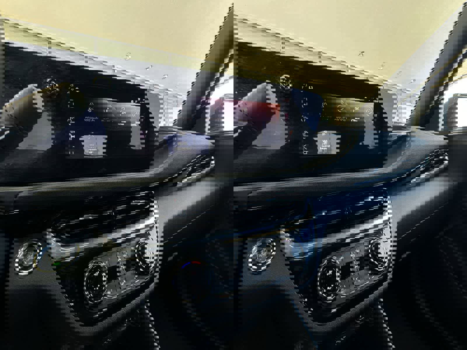 Used 2024 Buick Envista Sport Touring w/ Convenience I Package image 28