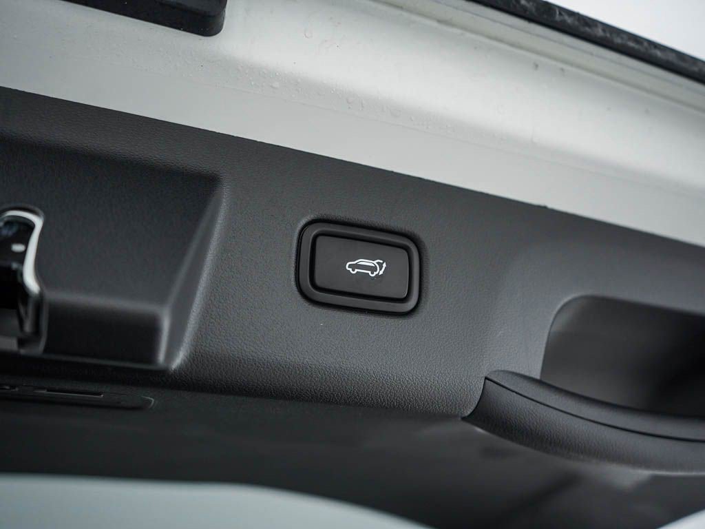 New 2026 Hyundai Tucson Limited image 9