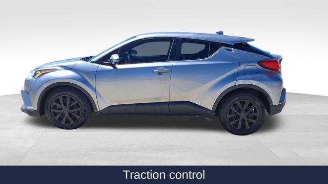 Used 2019 Toyota C-HR LE image 5