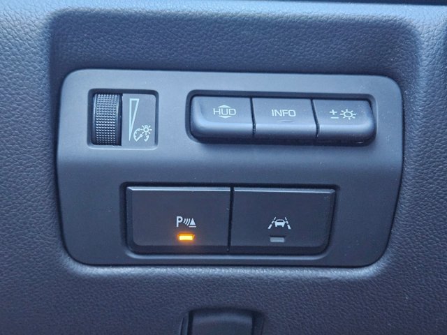 Used 2017 Cadillac ATS V w/ Luxury Package image 15