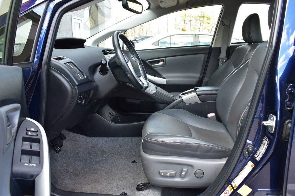 Used 2013 Toyota Prius Four FWD image 13