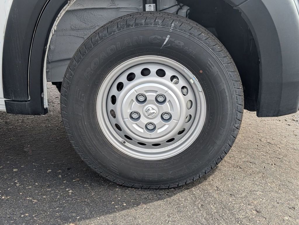 Used 2024 RAM ProMaster 2500 FWD image 11