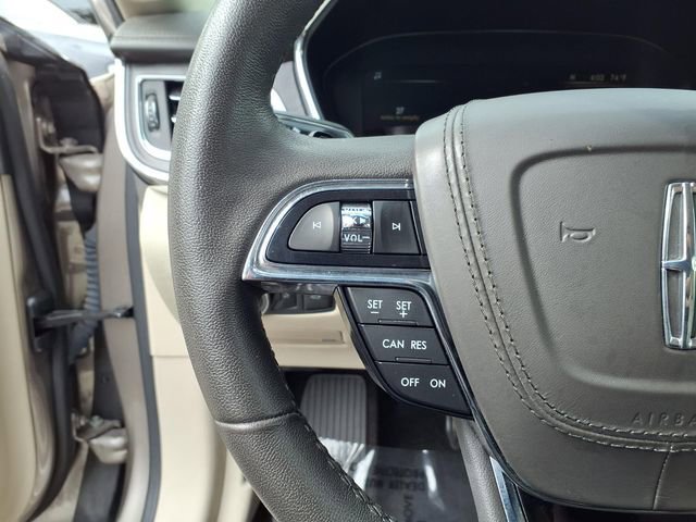 Used 2018 Lincoln Continental Premiere FWD image 11