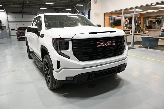 New 2026 GMC Sierra 1500 Elevation image 3