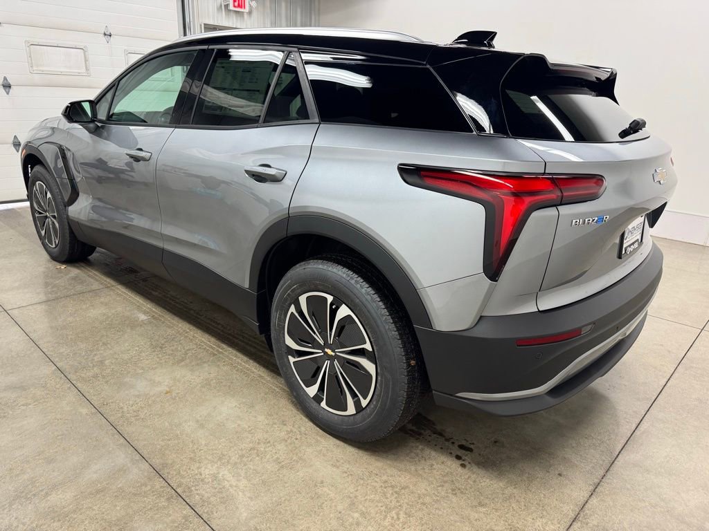 New 2025 Chevrolet Blazer EV LT AWD/4WD image 6